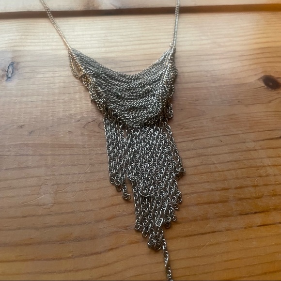 Fringe tassel chain necklace - Picture 4 of 4